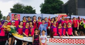 蒙城第一支女子龙舟队•（杨亮地产•格瑞斯女子龙舟队）参赛记